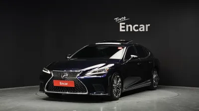 2022 Lexus LS