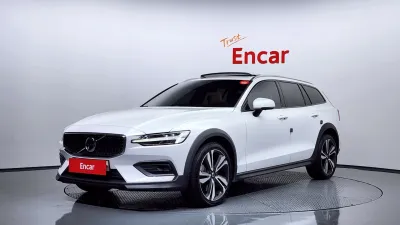 2020 Volvo V60