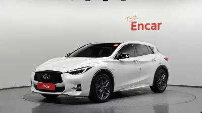 2017 Infiniti Q30