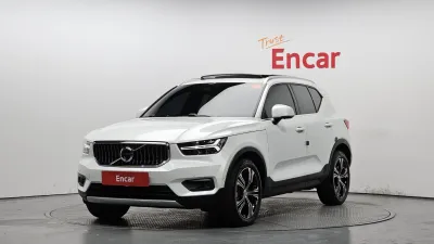 2021 Volvo XC40