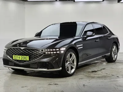 2025 Genesis G90
