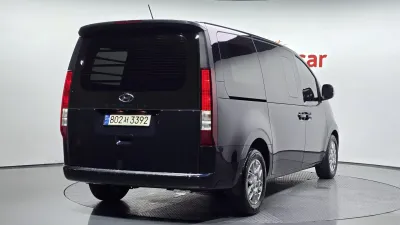 2024 Hyundai Staria