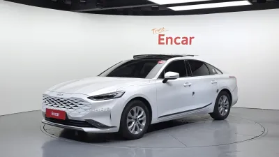 2022 Kia K8