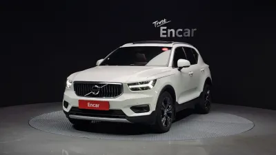 2021 Volvo XC40
