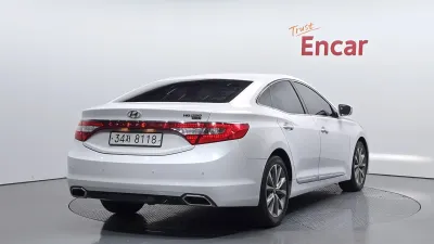 2016 Hyundai Grandeur