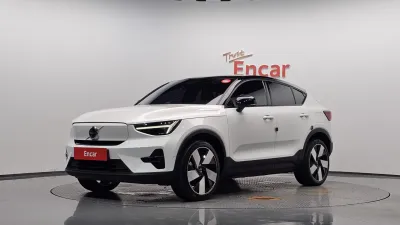 2022 Volvo C40