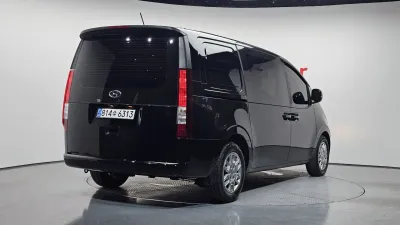 2023 Hyundai Staria