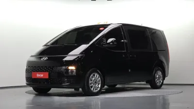 2025 Hyundai Staria
