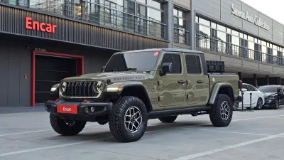 2025 Jeep Gladiator