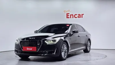 2017 Genesis EQ900
