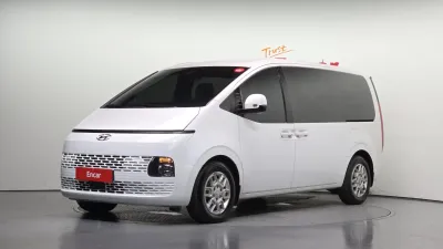 2022 Hyundai Staria