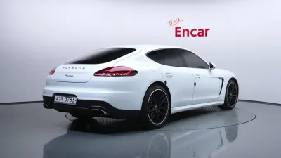 2014 Porsche Panamera
