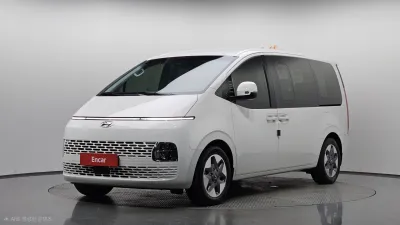2023 Hyundai Staria