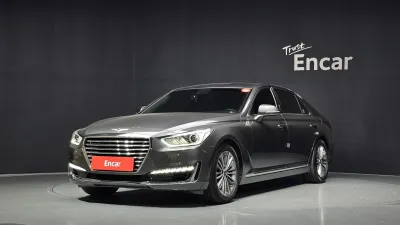 2018 Genesis EQ900