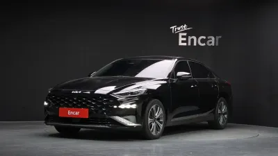 2022 Kia K8