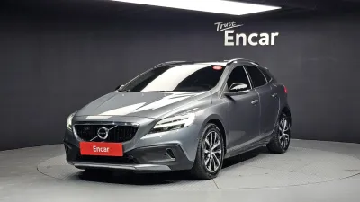 2019 Volvo V40