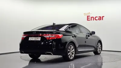 2017 Hyundai Grandeur
