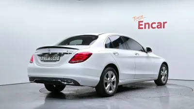 2018 Mercedes-Benz C-Class
