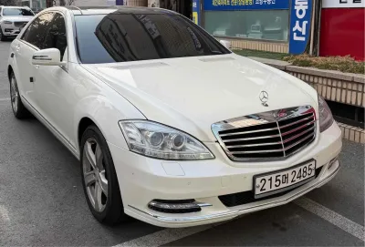 2010 Mercedes-Benz S-Class