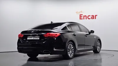 2013 Kia K9