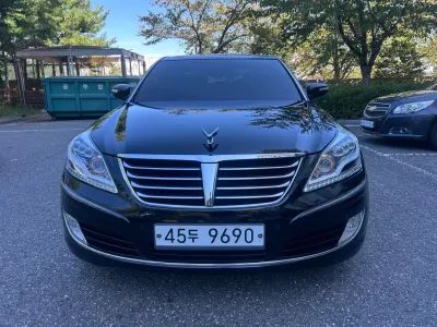 2012 Hyundai Equus