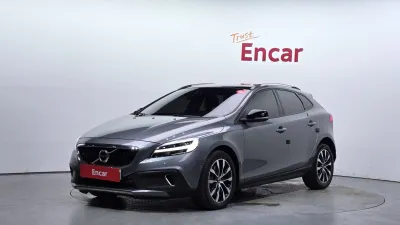 2019 Volvo V40