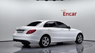 2017 Mercedes-Benz C-Class