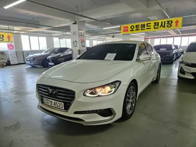 2018 Hyundai Grandeur