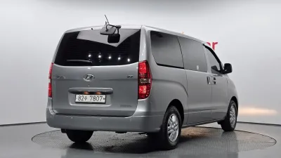 2017 Hyundai Starex