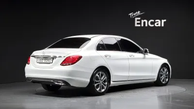 2016 Mercedes-Benz C-Class