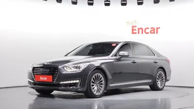 2017 Genesis EQ900