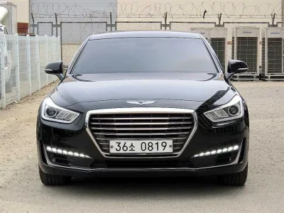 2016 Genesis EQ900