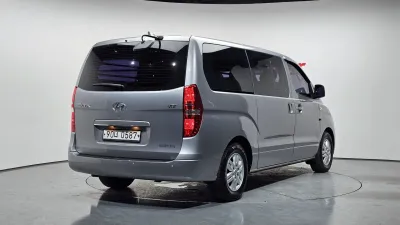 2017 Hyundai Starex