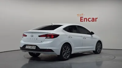 2020 Hyundai Elantra