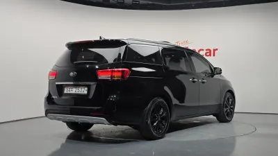 2017 Kia Canival