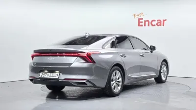 2023 Kia K8