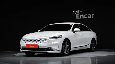 2022 Kia K8
