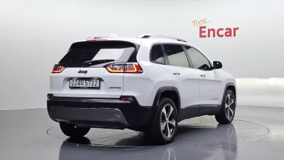2020 Jeep Cherokee