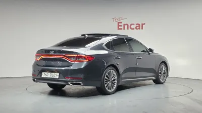 2018 Hyundai Grandeur