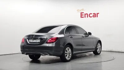 2020 Mercedes-Benz C-Class