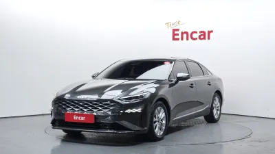 2022 Kia K8