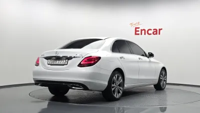 2020 Mercedes-Benz C-Class