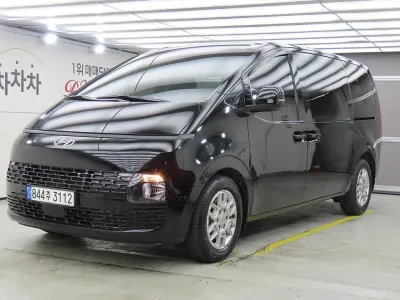 2023 Hyundai Staria