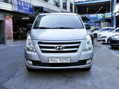 2016 Hyundai Starex