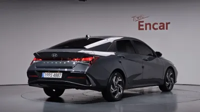 2025 Hyundai Elantra