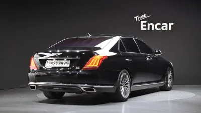 2016 Genesis EQ900