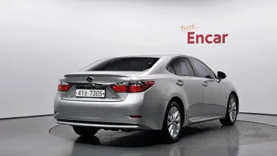 2013 Lexus ES