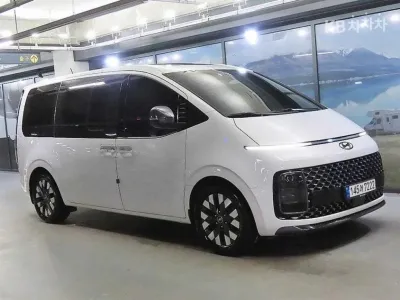 2022 Hyundai Staria