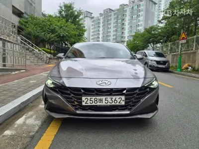2021 Hyundai Elantra (CN7)