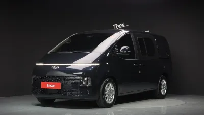 2023 Hyundai Staria